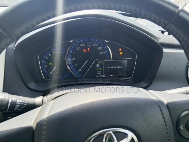 Toyota Corolla Fielder 2019 White