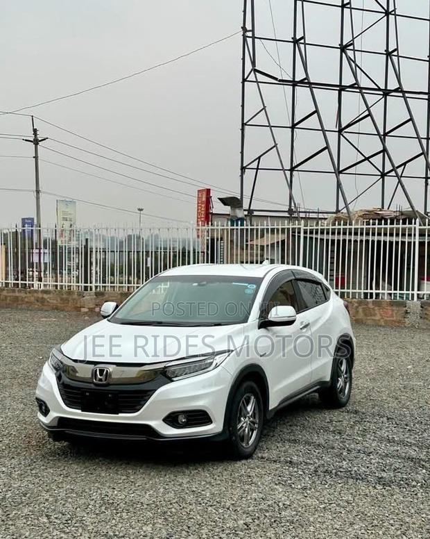 Honda Vezel 1.5 Hybrid 4WD 2019 White
