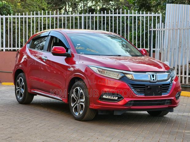 Honda Vezel 1.5 Hybrid 4WD 2019 Red