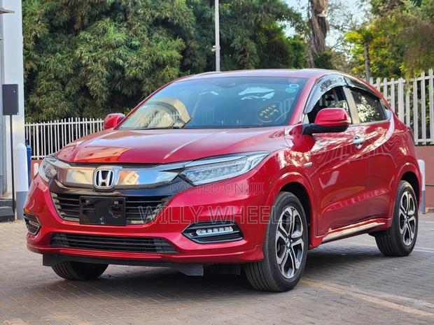 Honda Vezel 1.5 Hybrid 4WD 2019 Red