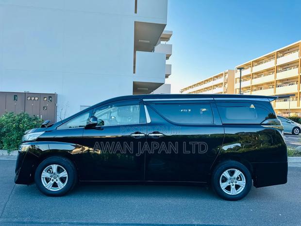 Toyota Vellfire 2.5 Z G Edition 2019 Black