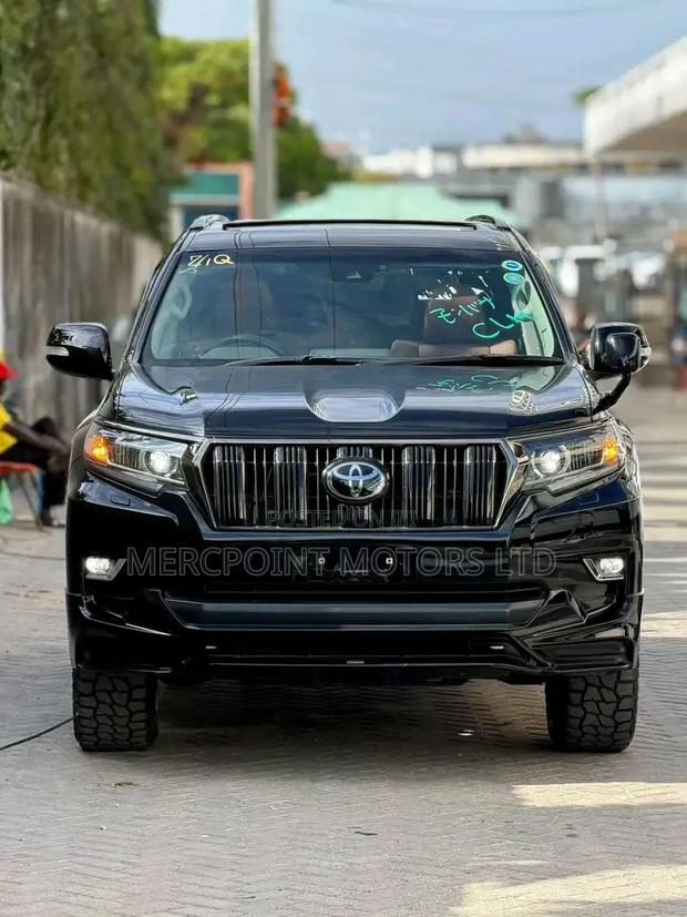 Toyota Land Cruiser Prado 2.8 2020 Black