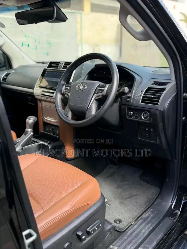 Toyota Land Cruiser Prado 2.8 2020 Black