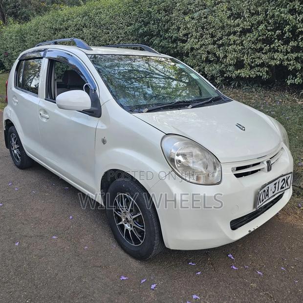 Toyota Passo 1.0 FWD 2013 White