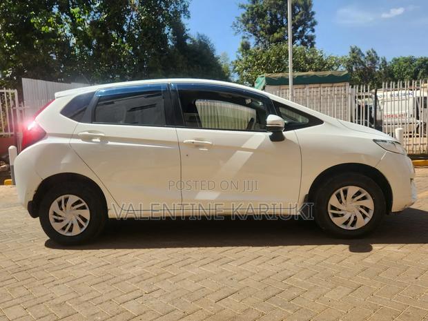 Honda Fit 2017 Pearl