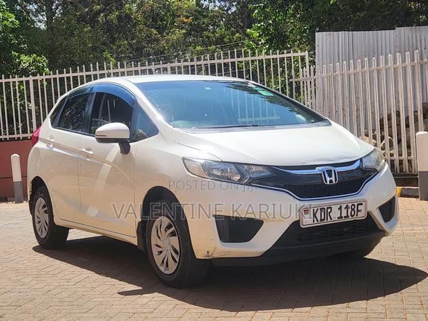 Honda Fit 2017 Pearl