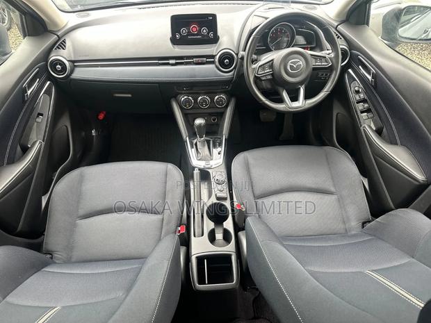 Mazda 2 2019 Silver