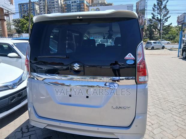 Suzuki Landy 2019 Silver