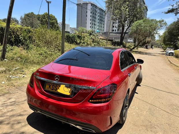 Mercedes-Benz C200 2019 Red
