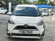 Toyota Sienta 2016 White for sale