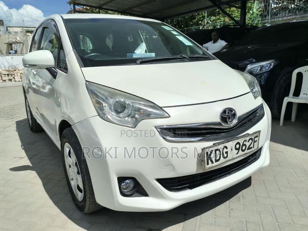Toyota Ractis 2014
