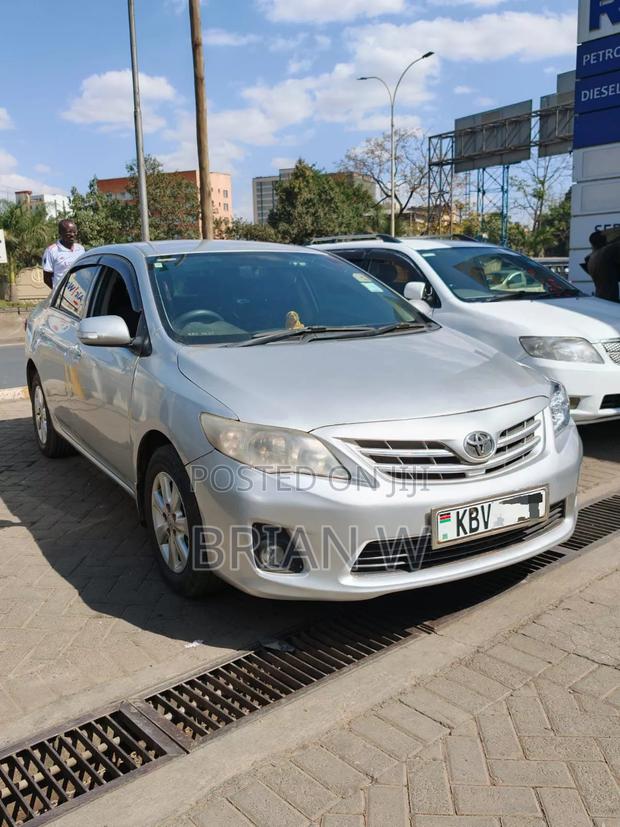 Toyota Corolla 2012 Silver