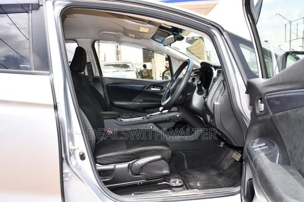 Honda Fit Shuttle 1.5 Hybrid 2WD 2019 Gray