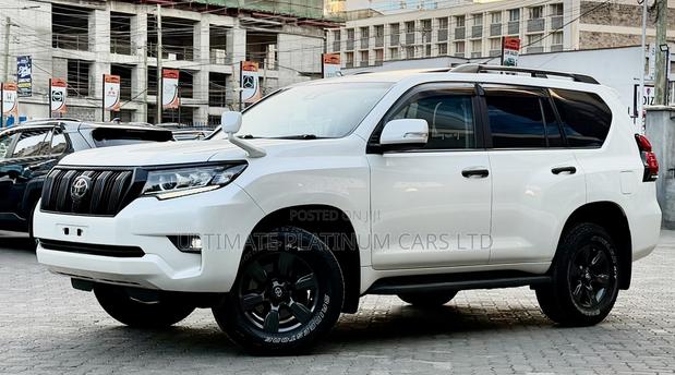 Toyota Land Cruiser Prado 2.7 2019 Pearl