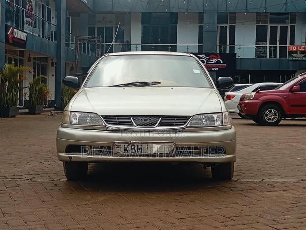 Toyota Carina 1.5 FWD Sedan 2001 Silver
