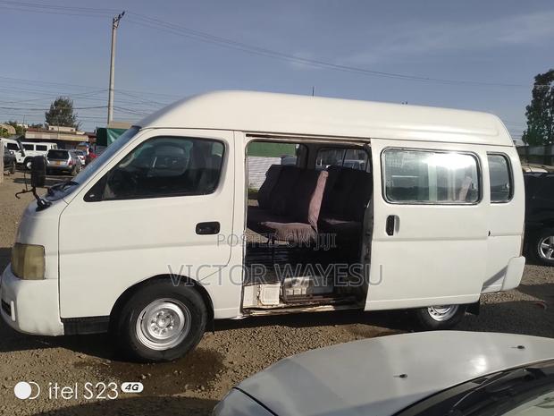 Nissan Caravan 2004 White