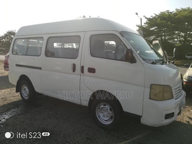 Nissan Caravan 2004 White