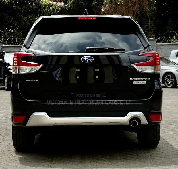 Subaru Forester Premium AWD 2019 Black