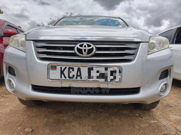 Toyota Vanguard 2014 Silver