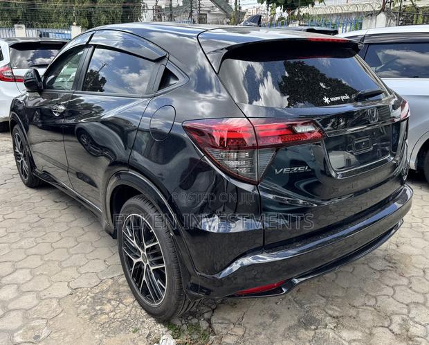 Honda Vezel 1.5 4WD 2020 Black