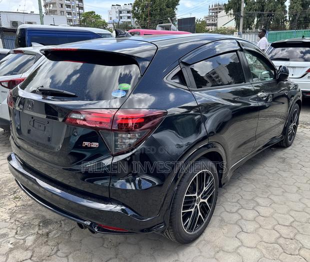 Honda Vezel 1.5 4WD 2020 Black