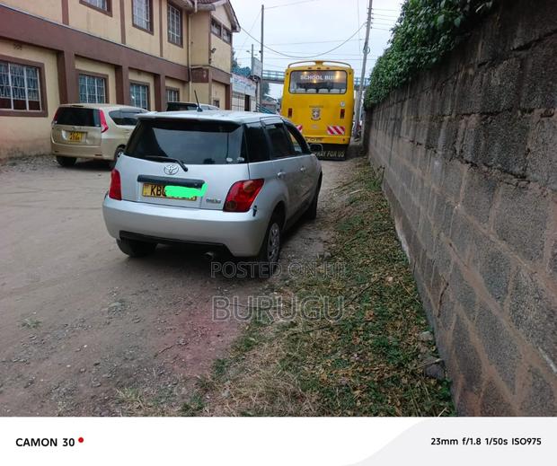 Toyota IST 2006 White