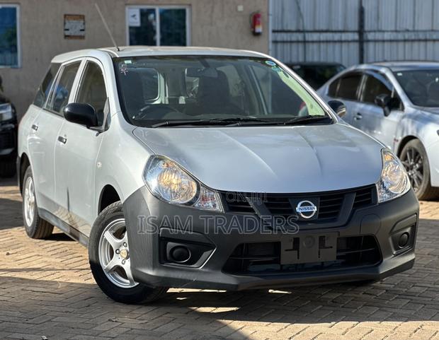 Nissan Advan 2019 Silver