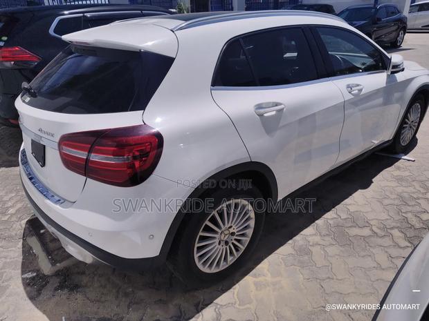 Mercedes-Benz GLA-Class 2019 White
