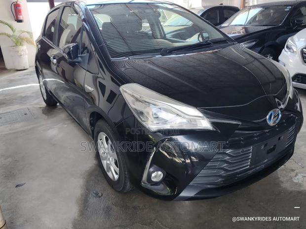 Toyota Vitz 1.5 FWD Hybrid 5dr 2019 Black