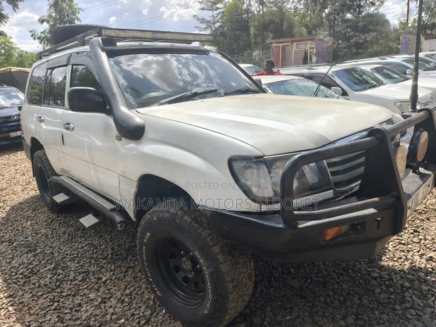 Toyota Land Cruiser Prado 4.0 V6 3dr 2004 White