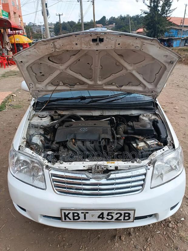 Toyota Corolla 2010 White