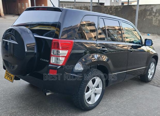 Suzuki Escudo 2010 Black