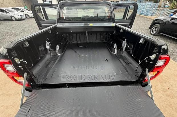 Toyota Hilux Revo Double Cab Deisel 2.4 AWD 2019