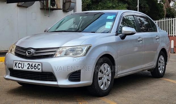 Toyota Axio 1.5 X 2WD 2012 Silver