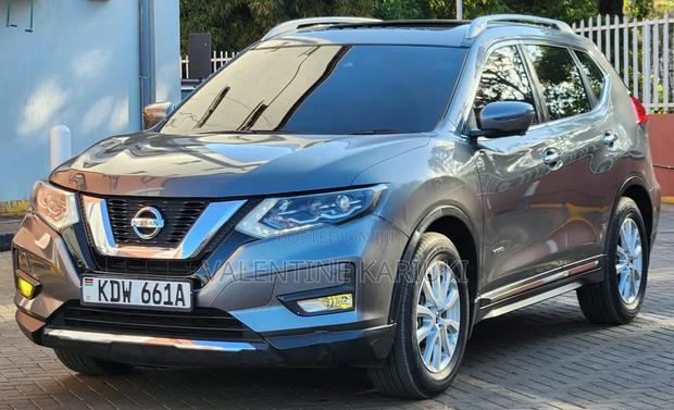 Nissan X-Trail 2.0 Hybrid AWD 2019 Gray