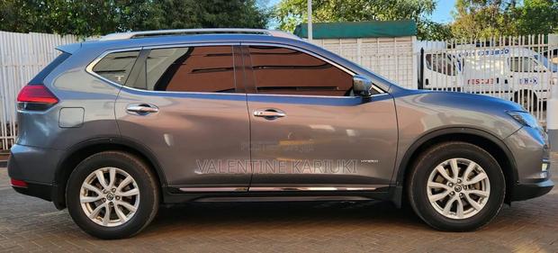 Nissan X-Trail 2.0 Hybrid AWD 2019 Gray