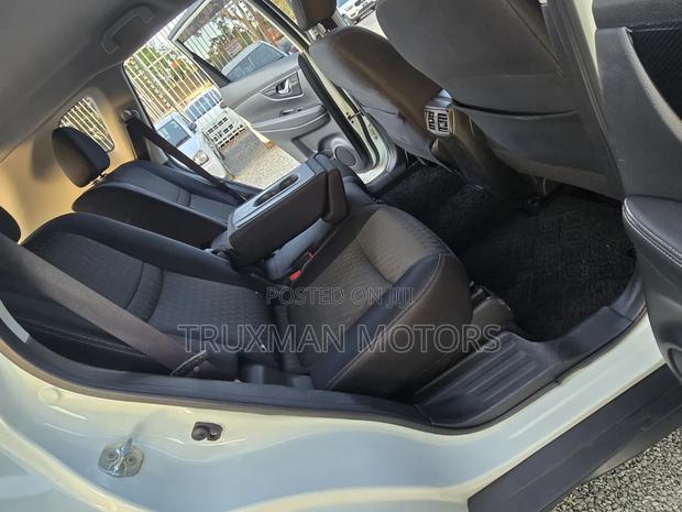 Nissan X-Trail 2017 White