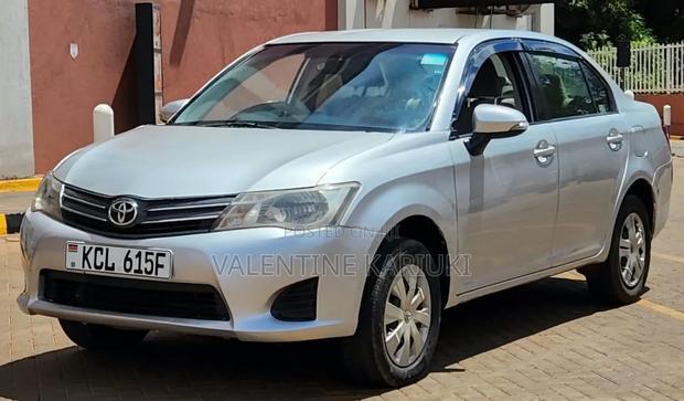 Toyota Axio 1.5 X 2WD 2015 Silver