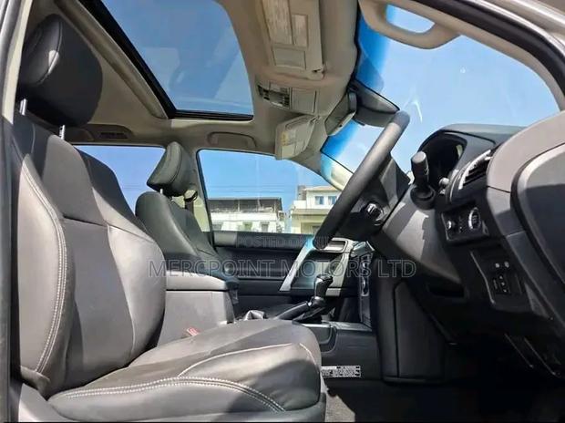 Toyota Land Cruiser Prado 2.8 2020 Silver