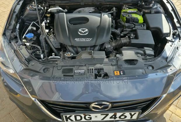 Mazda Axela SV Premium 2014 Gray
