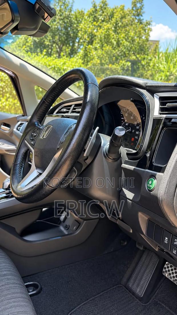 Honda Shuttle 2019 Purple