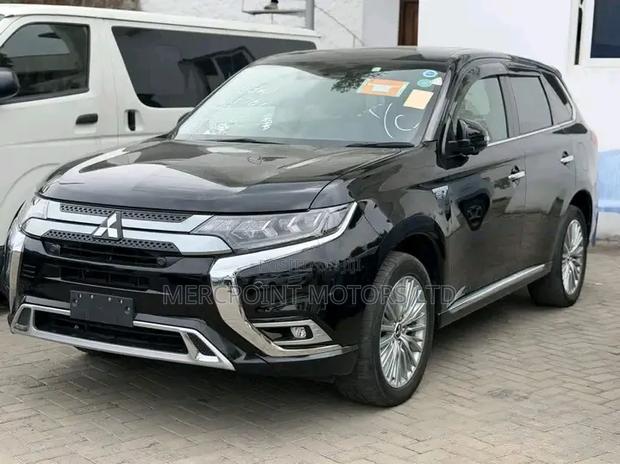 Mitsubishi Outlander 2.4 PHEV AWD 2019 Matt Black