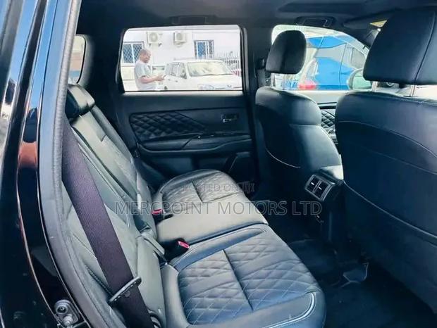 Mitsubishi Outlander 2.4 PHEV AWD 2019 Matt Black