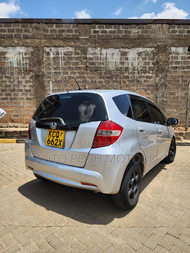 Honda Fit 2011 Silver