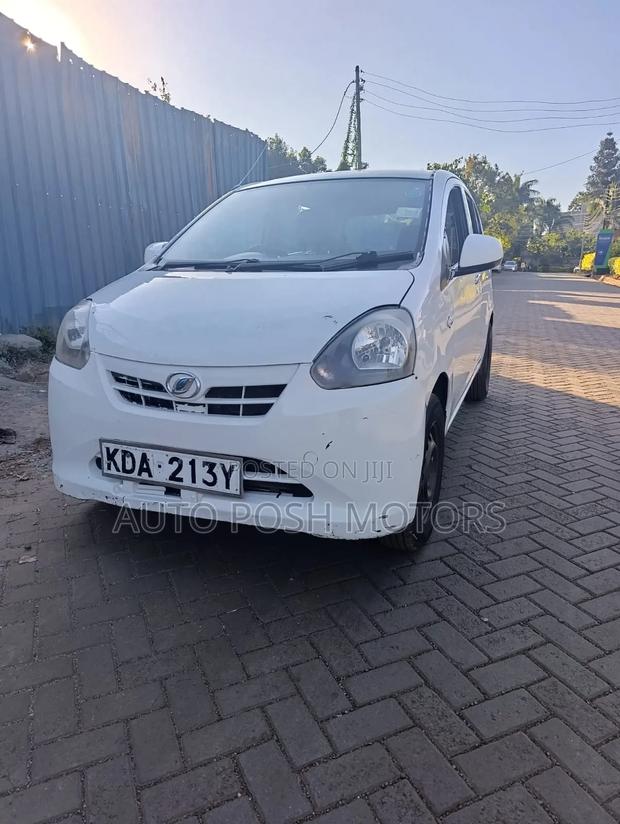 Daihatsu Mira 2013 White