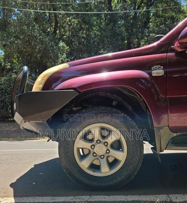 Toyota Land Cruiser Prado 2006 Maroon