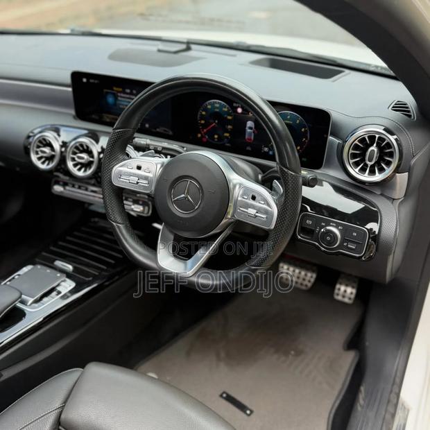 Mercedes-Benz A-Class 2019 White