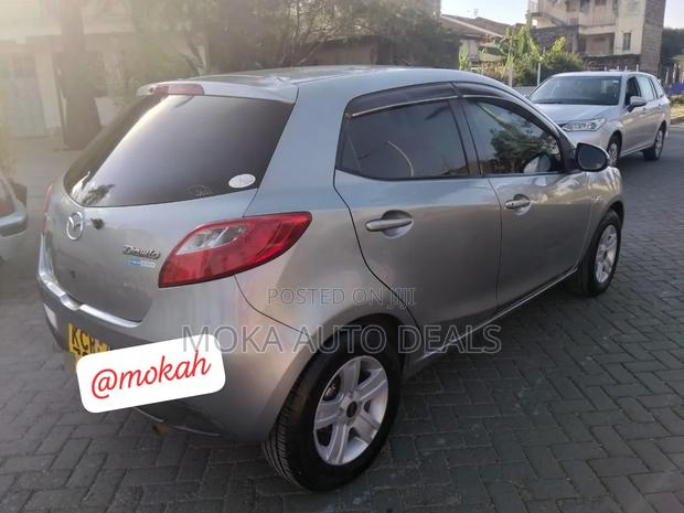 Mazda Demio 2011 Silver