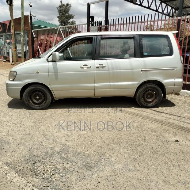 Toyota TownAce Noah 2001 Silver