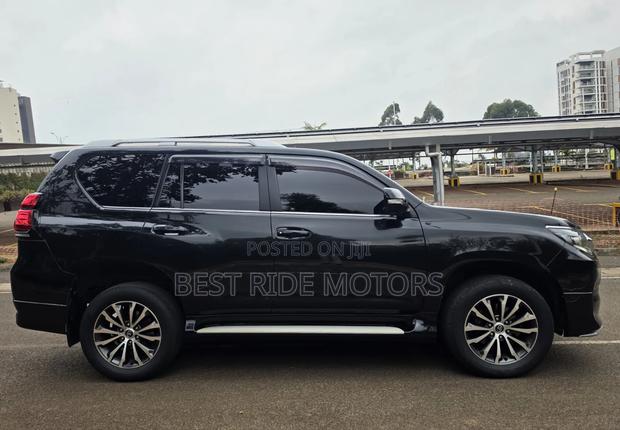 Toyota Land Cruiser Prado 2.8 2020 Black